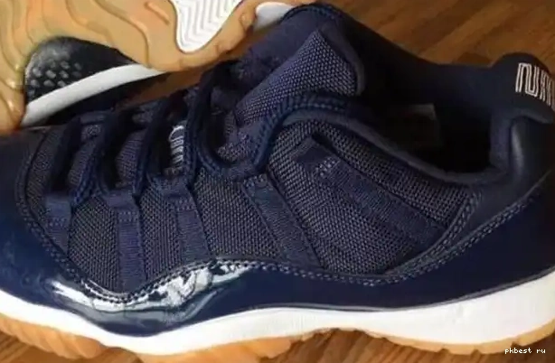 Authentic Air Navy Gum Jordan Low 11 0519